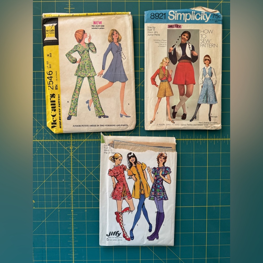 Vintage 60s and 70s sewing pattern collection - used/cut patterns - Picture 3 of 3